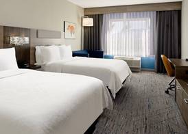 Holiday Inn Express & Suites PALM DESERT - MILLENNIUM by IHG 4