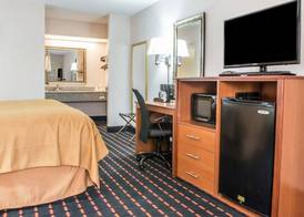 Quality Inn Marianna South 4
