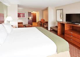 Holiday Inn Express & Suites NIAGARA FALLS by IHG 3