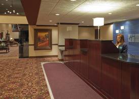 Holiday Inn Express & Suites Mentor - Banquet Center by IHG 2
