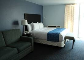 Travelodge by Wyndham Water's Edge Hotel - Racine 5