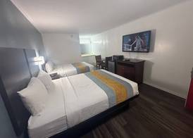 Smith Motel 5