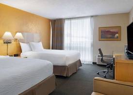 Ramada by Wyndham Tucson 5