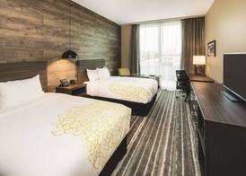 La Quinta Inn & Suites by Wyndham Atlanta South - McDonough 5