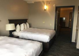 Country Inn & Suites by Radisson, Grand Rapids East, MI 4