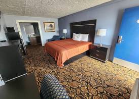 Rodeway Inn 4