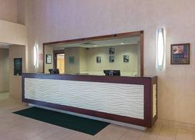 Quality Suites Lansing West 2