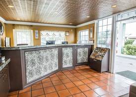 Econo Lodge Cocoa Beach - near the Port 3