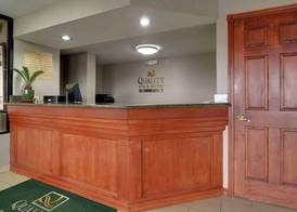 Quality Inn & Suites Clarksville 3
