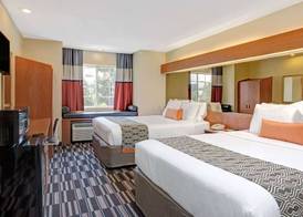 Microtel Inn & Suites by Wyndham Bushnell 3