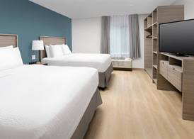 WoodSpring Suites Seattle Everett 3