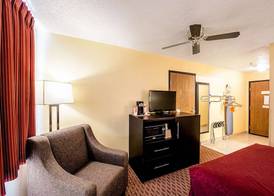 Rodeway Inn & Suites Monticello 5