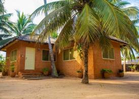 Anomabo Beach Resort 5