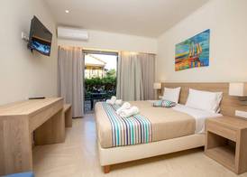 Passas Mare Apartments & Studios 2