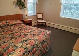 Simmons Motel and Suites 3