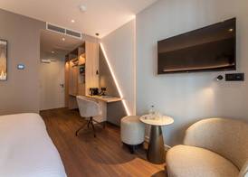 The CORNR Hotel 5
