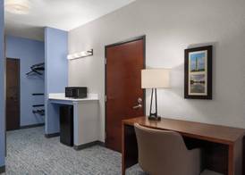 Garner Hotel La Porte - Bay Area by IHG 5