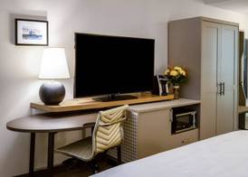 Holiday Inn LONG ISLAND - ISLIP ARPT EAST by IHG 5