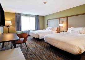 Fairfield Inn & Suites by Marriott Milwaukee North 5