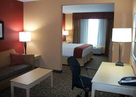 Holiday Inn Express CORTLAND by IHG 4