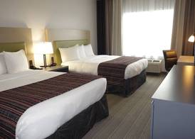Country Inn & Suites by Radisson, Coralville, IA 4