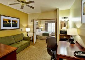 Country Inn & Suites by Radisson, Marion, OH 5