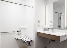 Holiday Inn Express & Suites NEWPORT SOUTH by IHG 5