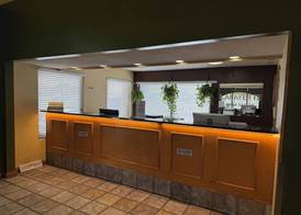 Lafayette Inn & Suites 5