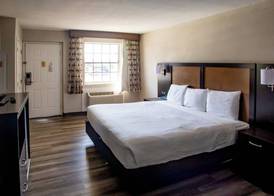 Baymont by Wyndham Austin University Area 5
