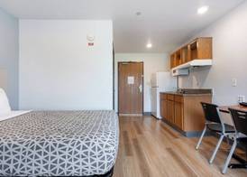 Suburban Studios Huntsville University Area 5