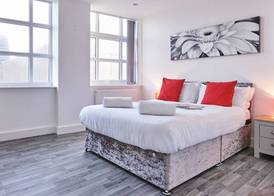 Winter Gardens Service Apartments 2 4