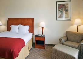 Holiday Inn Express & Suites FAIRFIELD-NORTH by IHG 5