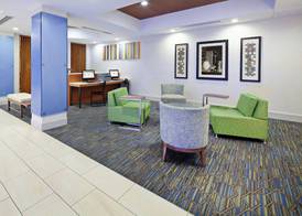 Holiday Inn Express & Suites CLOVIS-FRESNO AREA by IHG 4