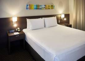 Cairns Harbourside Hotel 5