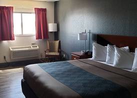 Econo Lodge Cedar Rapids South 4