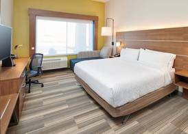 Holiday Inn Express & Suites TAYLOR by IHG 5