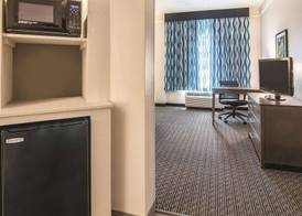 La Quinta by Wyndham Orlando UCF 5