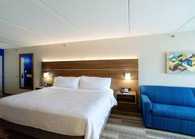 Holiday Inn Express & Suites TEMPE by IHG 5