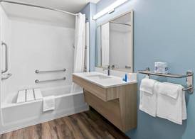 WoodSpring Suites Washington Meadowlands PA 5