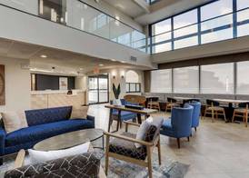Drury Inn & Suites St. Louis St. Peters 3