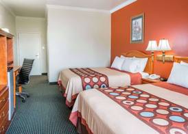 Super 8 by Wyndham Brookshire TX 4
