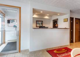 Econo Lodge Saint Albans 2