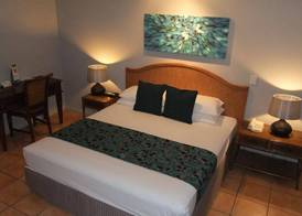 Turtle Cove Beach Resort - Respectful Adults Only - BYO food & beverage Resort 3
