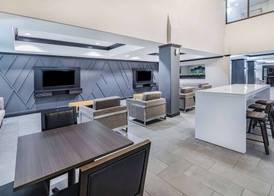 Wingate by Wyndham Houston Bush Intercontinental Airport 2