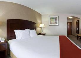 Holiday Inn Express & Suites COLLEGE STATION by IHG 5