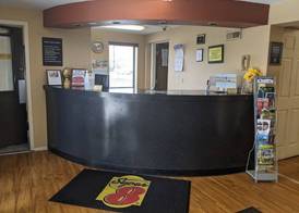 Super 8 by Wyndham Shelbyville 4