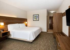 Holiday Inn Express & Suites Atlanta Southwest-Fairburn 3