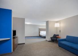 Holiday Inn Express & Suites FRANKFORT by IHG 3