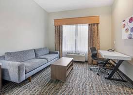 Best Western PLUS Peppertree Inn at Omak 4