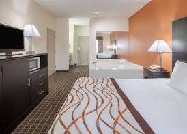 Baymont by Wyndham South Haven 5